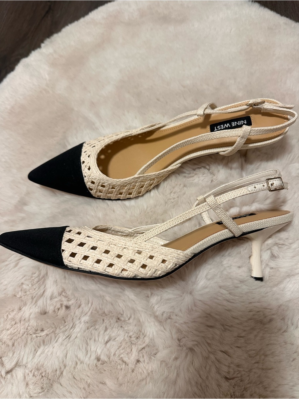 Nine West Black and Cream Pointed Slingback Woven Heels 9.5